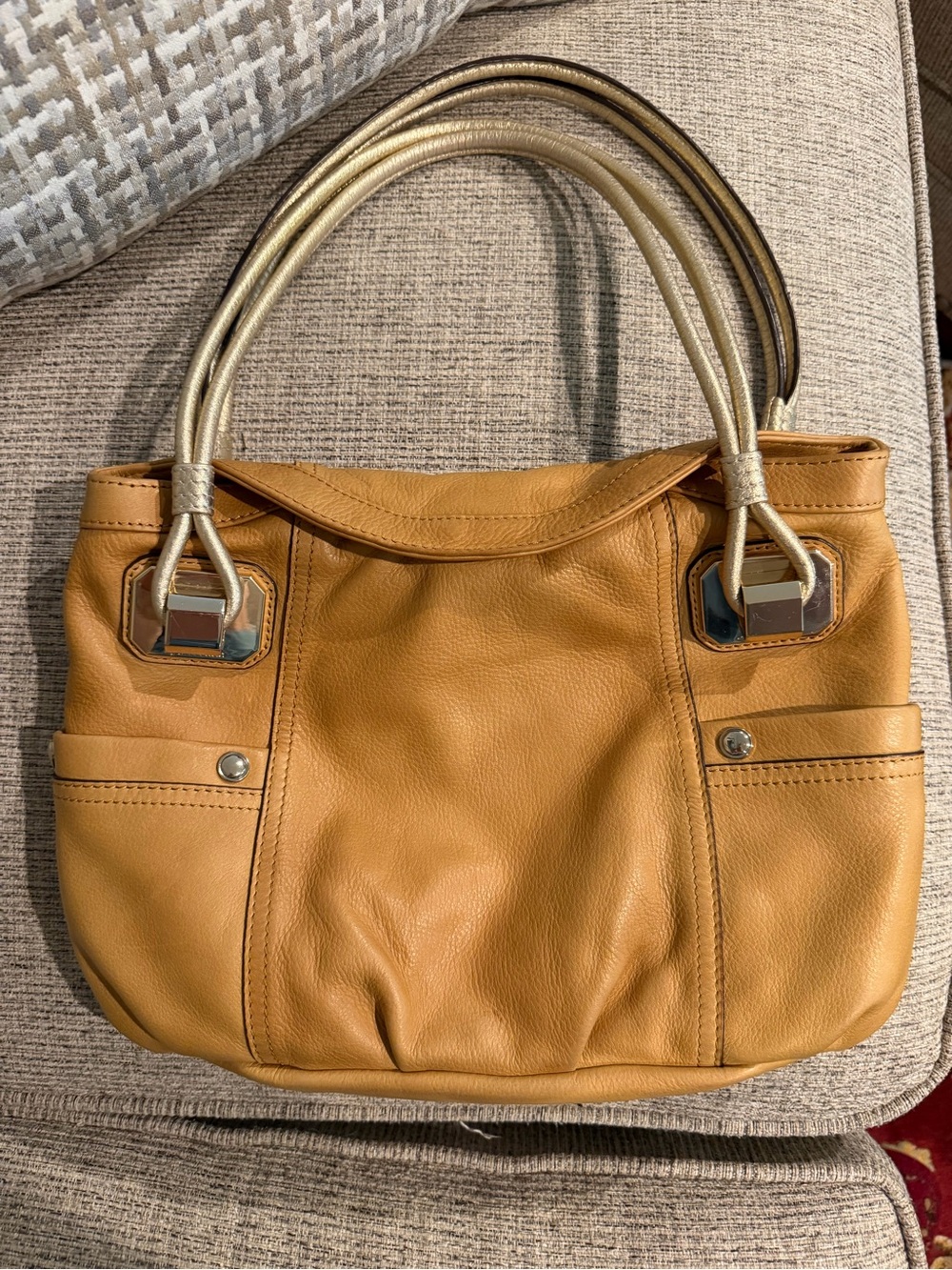B. Makowsky Mustard Tan Leather Shoulder Bag Metallic Handles Y2K GUC
